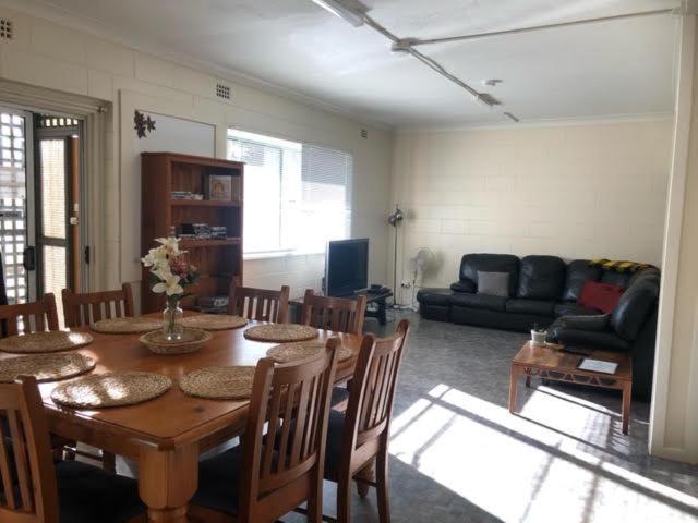 Batemans Bay Holiday Park & Hostel Buitenkant foto